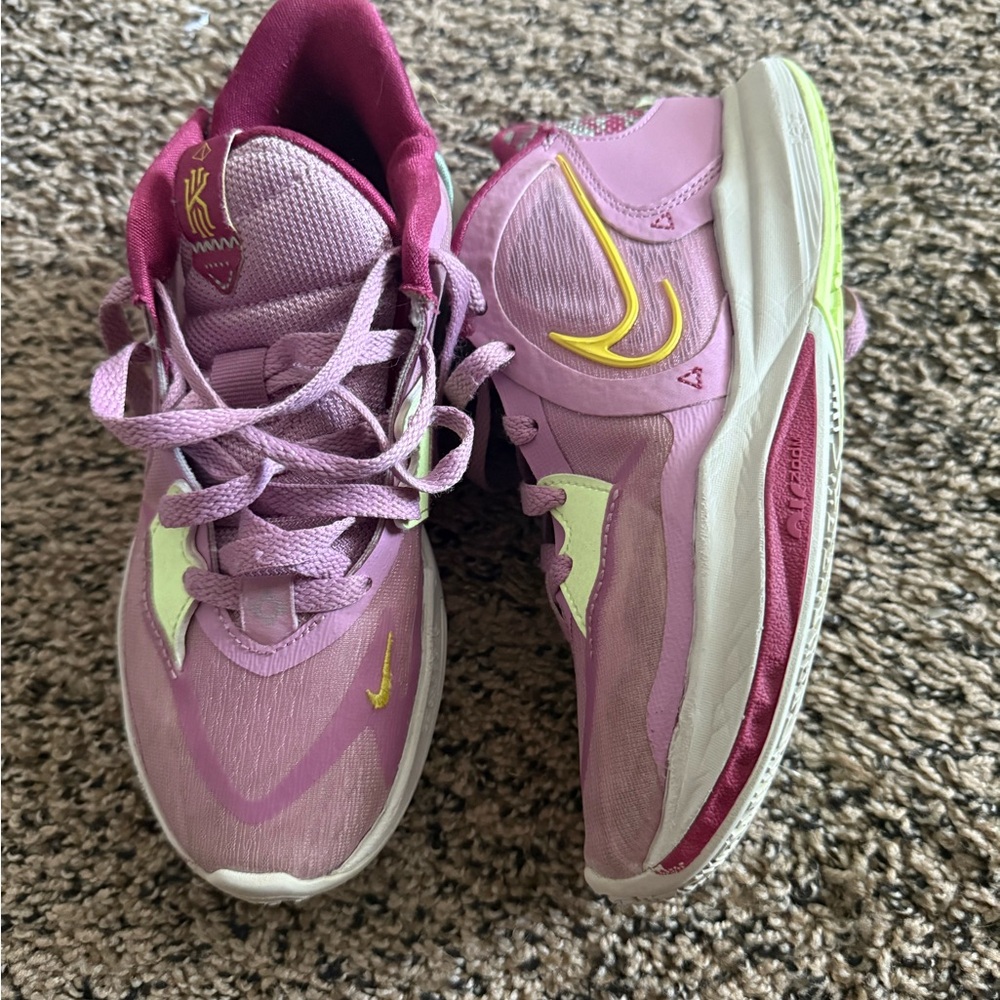 Nike Pink and Lavendar Sneakers 4y